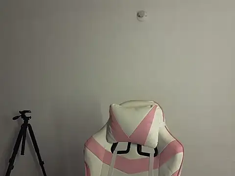 Daphne Grayy online show from 23, 3, 2026