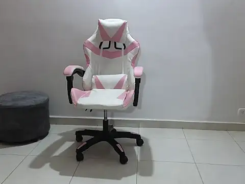 Daphne Grayy online show from 24, 3, 2026