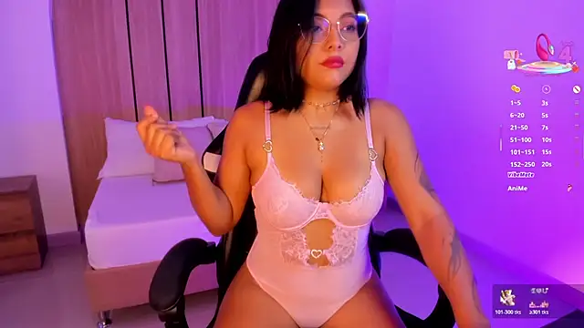 Snapshot of nina_desire_ chatting on 28, 5, 2026 nina desire online show from 28, 5, 2026