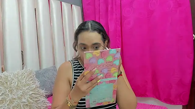 IsabelaAcosta online show from 9, 2, 2026