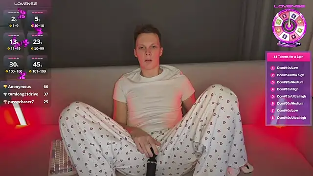 Snapshot of TeddyandMila chatting on 14, 1, 2026 TeddyandMila online show from 14, 1, 2026