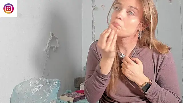 YoungSophie online show from 21, 2, 2026