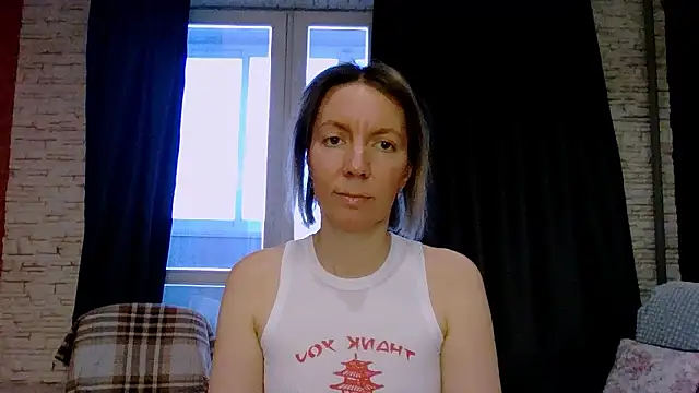 Amanda Luxe online show from 13, 2, 2026