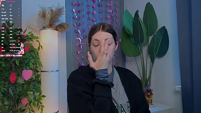 BrianneMallory online show from 26, 2, 2026