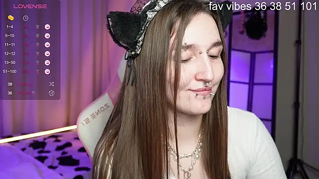 Snapshot of Alice_Goth chatting on 27, 5, 2026 Alice Goth online show from 27, 5, 2026