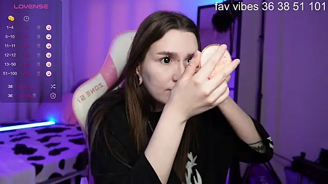 Snapshot of Alice_Goth chatting on 12, 6, 2026 Alice Goth online show from 12, 6, 2026