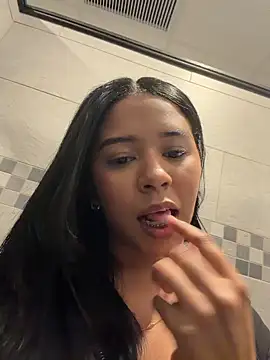 AnahiSkye online show from 9, 4, 2026