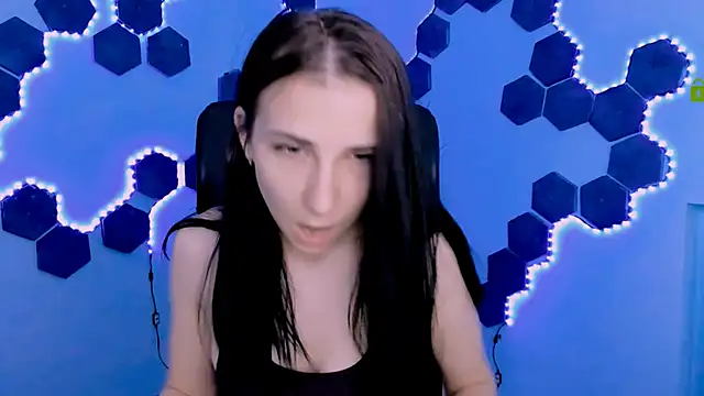 sweetie chloe  online show from 3, 4, 2026