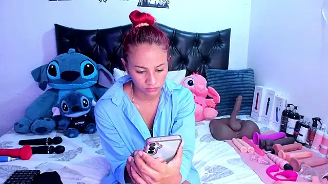 ValeryPettry 11 online show from 6, 4, 2026