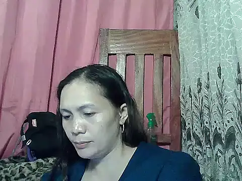 prettymomma24xx online show from 15, 4, 2026