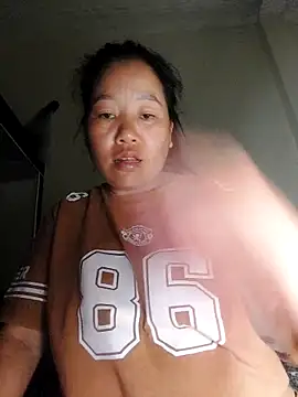 Snapshot of donaaa2 chatting on 5, 5, 2026 donaaa2 online show from 5, 5, 2026