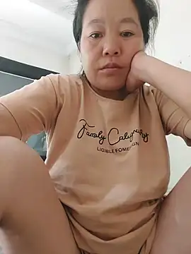 Snapshot of donaaa2 chatting on 15, 5, 2026 donaaa2 online show from 15, 5, 2026