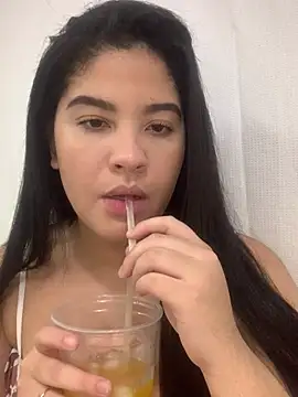 Snapshot of kahraujo chatting on 9, 4, 2026 kahraujo online show from 9, 4, 2026