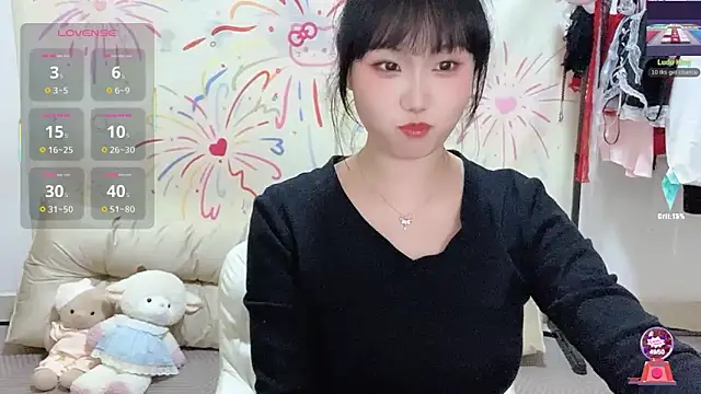 xiaoguai99 online show from 12, 4, 2026