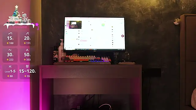 Snapshot of hey_Melanie chatting on 13, 1, 2026 hey Melanie online show from 13, 1, 2026