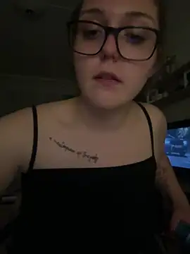 DaisyBaizee online show from 1, 6, 2026