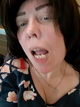 Snapshot of SweetTastes chatting on 9, 6, 2026 SweetTastes online show from 9, 6, 2026