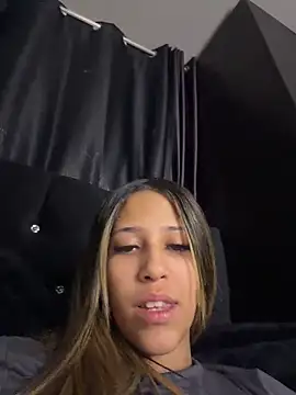 vicky bass  online show from 11, 4, 2026