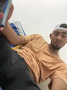 youngalexofficial online show from 13, 1, 2026