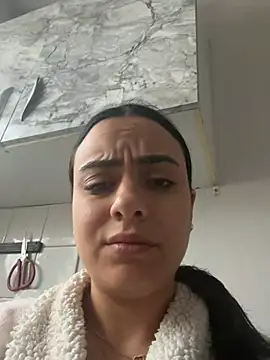 Marisa ass online show from 27, 3, 2026