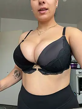 Snapshot of Marisa_ass chatting on 18, 5, 2026 Marisa ass online show from 18, 5, 2026