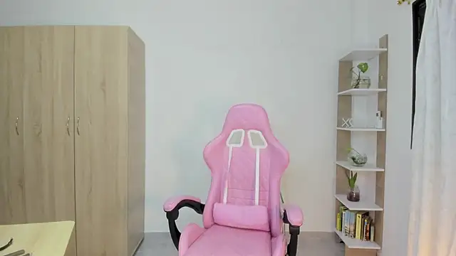 Snapshot of celestes777 chatting on 10, 1, 2026 celestes777 online show from 10, 1, 2026