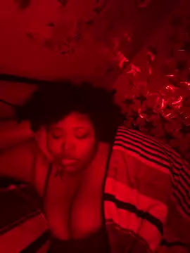 Chocolatebunnyxx96 online show from 4, 2, 2026