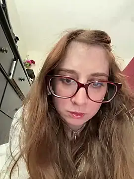 Snapshot of Elenore_hoesevelt chatting on 4, 5, 2026 Elenore hoesevelt online show from 4, 5, 2026