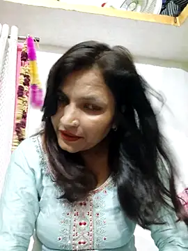 Snapshot of Priyaa_1433 chatting on 18, 6, 2026 Priyaa 1433 online show from 18, 6, 2026