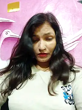 Snapshot of Priyaa_1433 chatting on 3, 7, 2026 Priyaa 1433 online show from 3, 7, 2026
