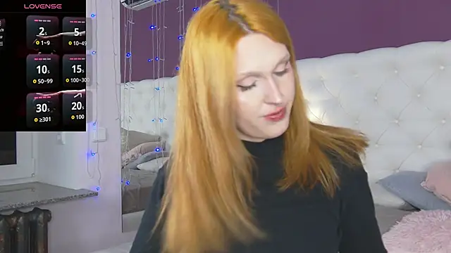 LunaBl1ss online show from 13, 2, 2026