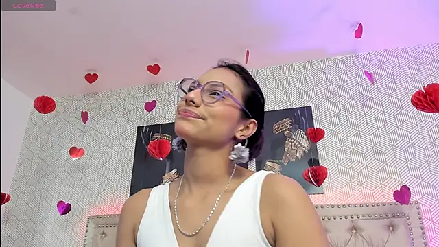 Snapshot of MeganRosseX chatting on 16, 2, 2026 MeganRosseX online show from 16, 2, 2026