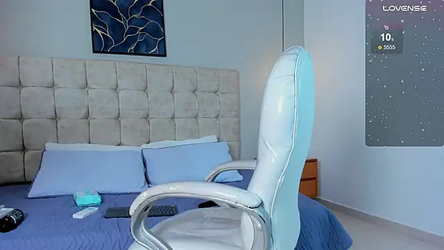 Mia dolls18 online show from 13, 3, 2026