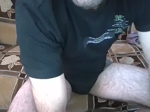 Snapshot of ArtAni69 chatting on 12, 1, 2026 ArtAni69 online show from 12, 1, 2026