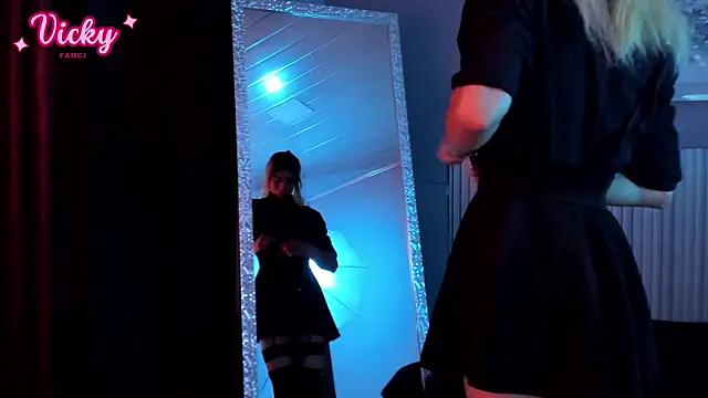 Snapshot of vicky_fant4sy chatting on 2, 2, 2026 vicky fant4sy online show from 2, 2, 2026