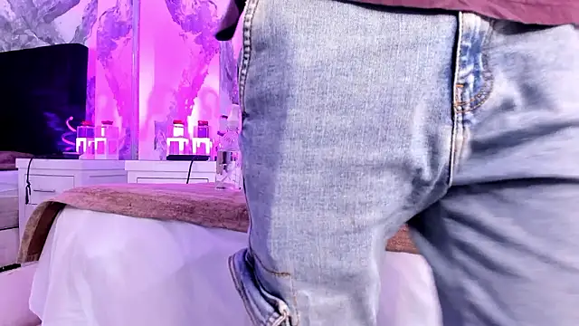 TyagoRoberts  online show from 3, 2, 2026