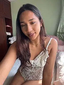 Lyla Love online show from 15, 1, 2026