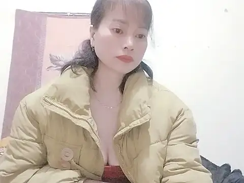 Sophie sexy7 online show from 10, 2, 2026