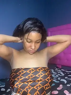 Snapshot of Creamy_bitchxxx chatting on 7, 2, 2026 Creamy bitchxxx online show from 7, 2, 2026