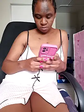 Snapshot of princess-boobz chatting on 22, 4, 2026 princess-boobz online show from 22, 4, 2026
