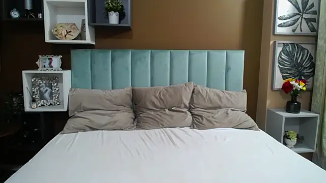 Snapshot of DarcyeJane chatting on 11, 2, 2026 DarcyeJane online show from 11, 2, 2026