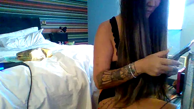 Snapshot of ScottishIvy chatting on 19, 1, 2026 ScottishIvy online show from 19, 1, 2026