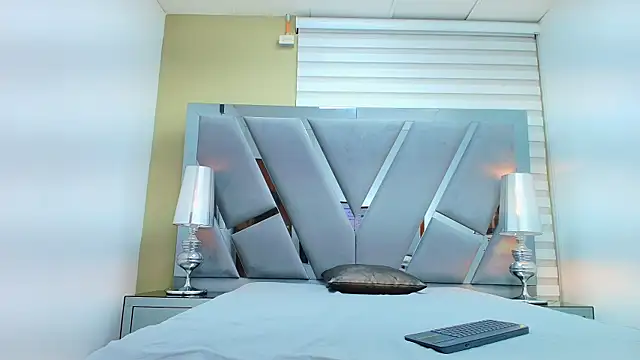 Atenea sexxx online show from 2, 4, 2026