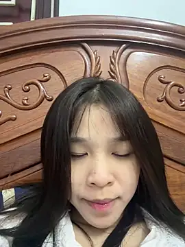 Lyli-122 online show from 24, 4, 2026