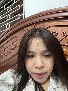 Lyli-122 online show from 25, 4, 2026