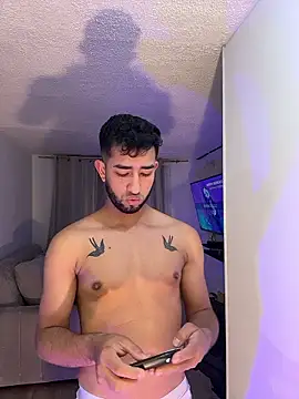 Snapshot of liam_bronw chatting on 11, 1, 2026 liam bronw online show from 11, 1, 2026