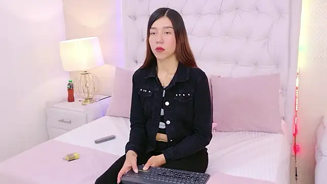 Snapshot of VioletFroost chatting on 16, 1, 2026 VioletFroost online show from 16, 1, 2026