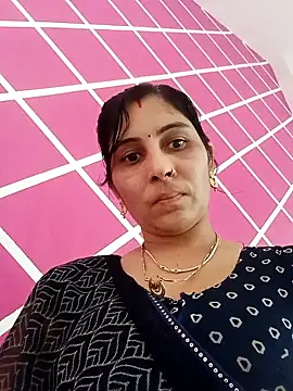 Snapshot of Hot_ree85 chatting on 28, 2, 2026 Hot ree85 online show from 28, 2, 2026