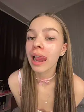 Snapshot of SkylineBliss chatting on 14, 2, 2026 SkylineBliss online show from 14, 2, 2026