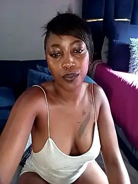 Snapshot of CocoButterxox chatting on 8, 4, 2026 CocoButterxox online show from 8, 4, 2026